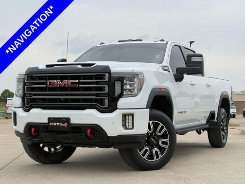Summit White 2022 GMC Sierra 2500 AT4