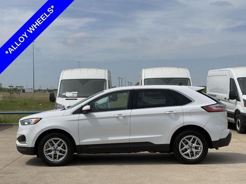Oxford White 2022 Ford Edge SEL