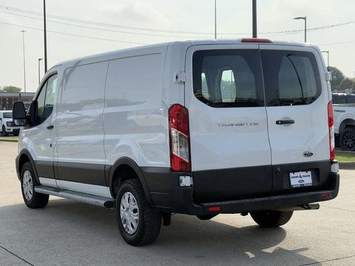 2021 Ford Transit-250 Base