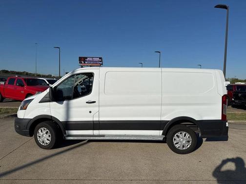 2021 Ford Transit-250 Base