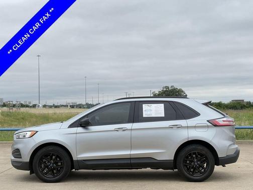 Iconic Silver Metallic 2022 Ford Edge SE