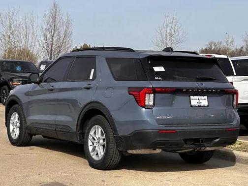 Vapor Blue Metallic 2026 Ford Explorer Active w/200A Pkg