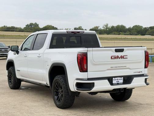 2022 GMC Sierra 1500 AT4X