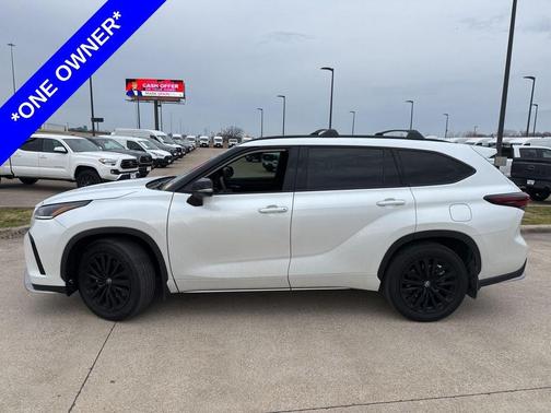 2025 Toyota Highlander XSE