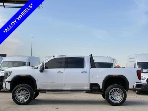 2024 GMC Sierra 2500 Denali