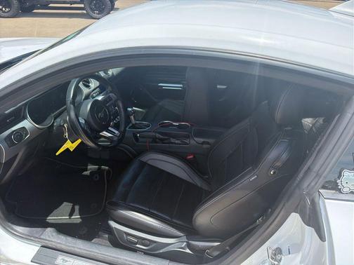 Oxford White 2022 Ford Mustang EcoBoost Premium