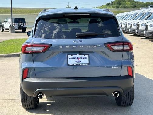 2025 Ford Escape ST-Line Select
