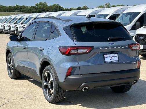 2025 Ford Escape ST-Line Select