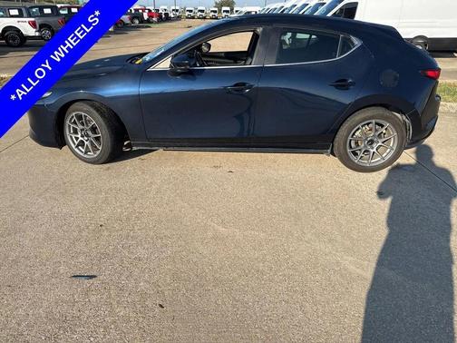 2019 Mazda Mazda3 FWD w/Preferred Package