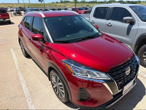 Scarlet Ember Tintcoat 2024 Nissan Kicks SV
