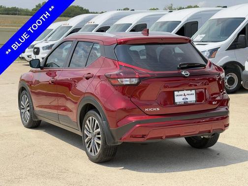 Scarlet Ember Tintcoat 2024 Nissan Kicks SV