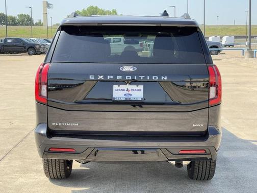 Dark Matter Gray 2027 Ford Expedition Max Platinum