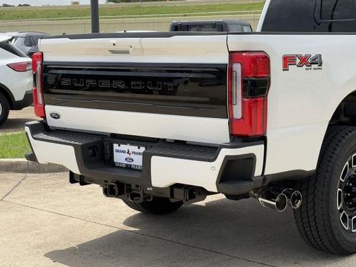2025 Ford F-350 Platinum