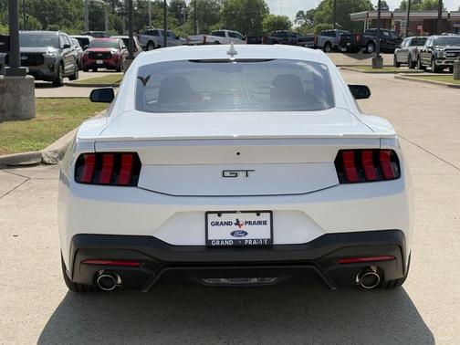 Oxford White 2026 Ford Mustang GT