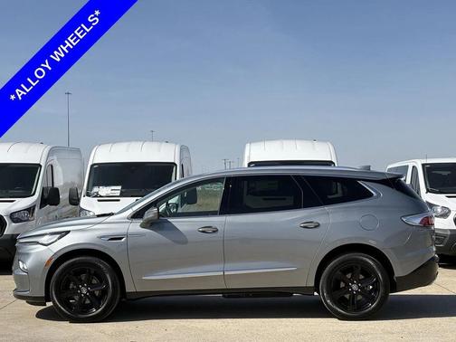 2023 Buick Enclave Essence FWD