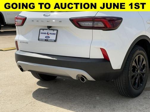 Oxford White 2023 Ford Escape Active