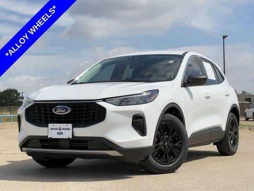 Oxford White 2023 Ford Escape Active