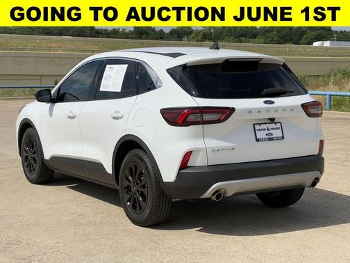 Oxford White 2023 Ford Escape Active