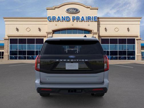 2025 Ford Expedition Max Active 4x2