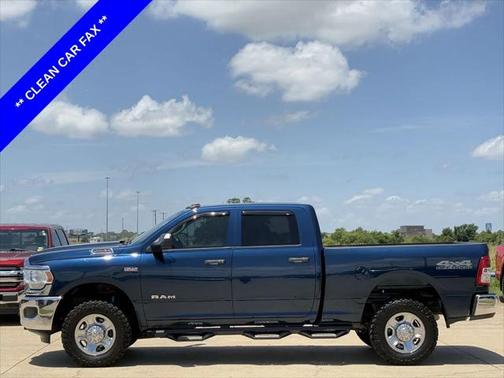 2020 RAM 2500 Tradesman Crew Cab 4X4 6'4' Box
