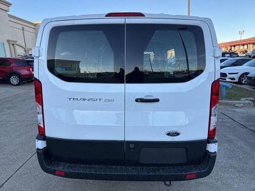 2024 Ford Transit-250 Base