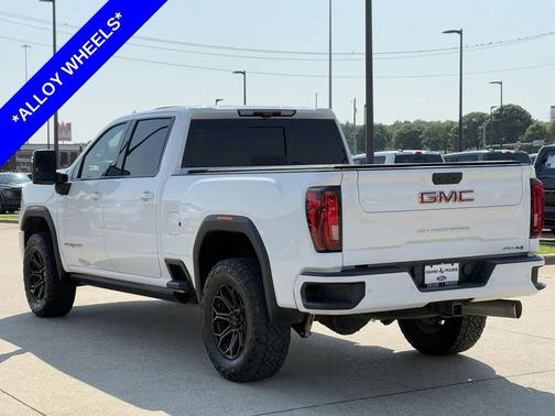 2023 GMC Sierra 2500 AT4