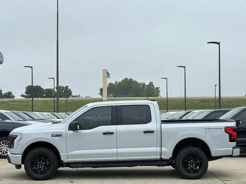 2025 Ford F-150 Lightning XLT