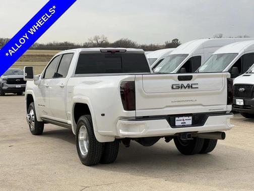 2025 GMC Sierra 3500 Denali