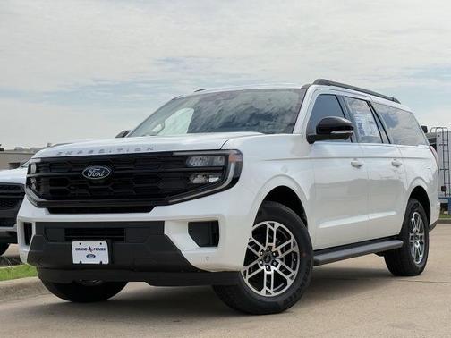 Star White Metallic Tri-Coat 2026 Ford Expedition Max Active 4x2