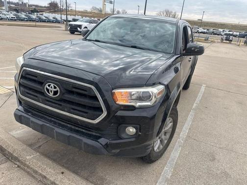 2017 Toyota Tacoma SR5