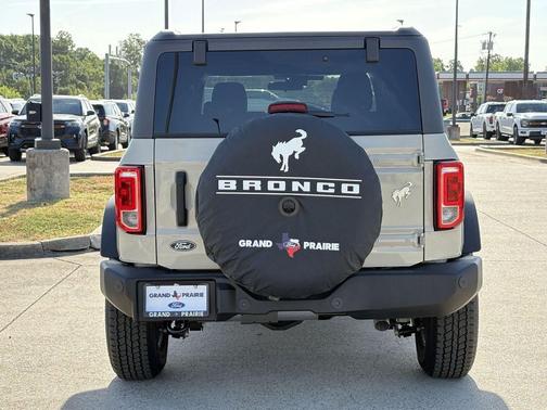 Desert Sand 2026 Ford Bronco Big Bend