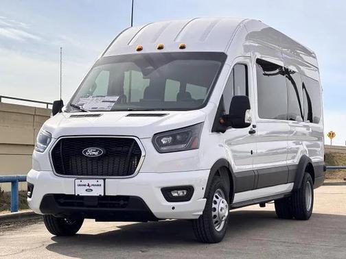 2026 Ford Transit-350 XLT