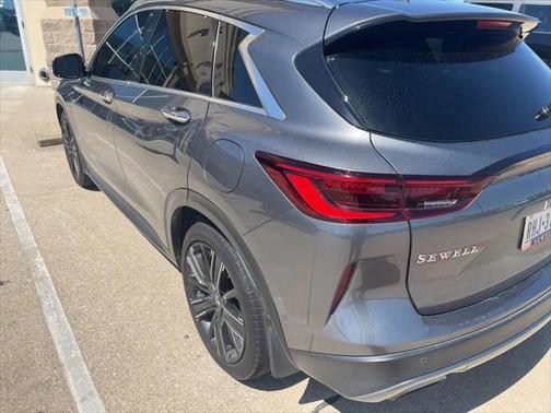 2022 INFINITI QX50 LUXE