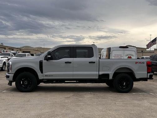 Avalanche 2026 Ford F-250 XL