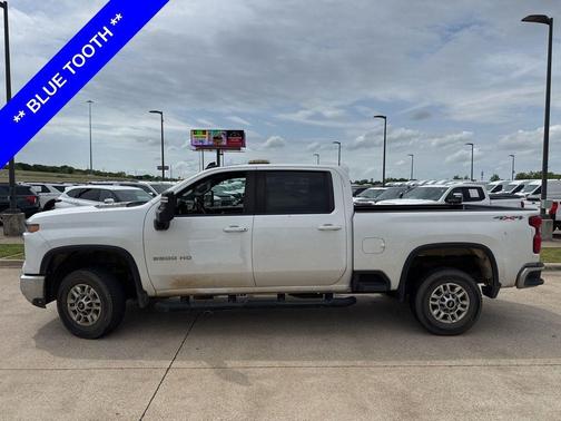 Summit White 2024 Chevrolet Silverado 2500 LT