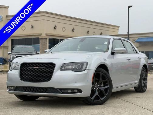 2023 Chrysler 300 S