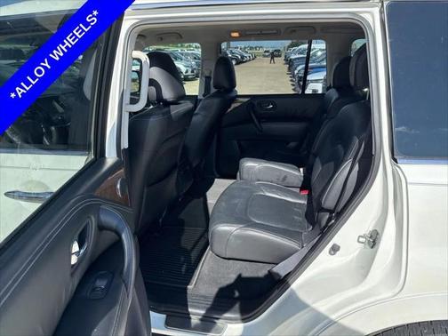 2017 INFINITI QX80 Base
