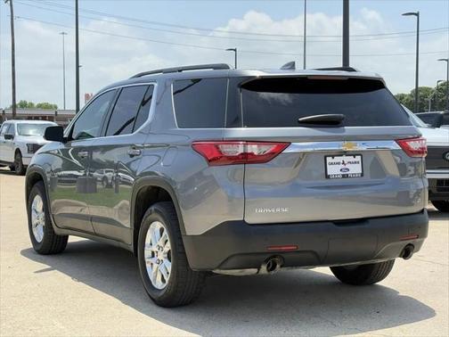 2021 Chevrolet Traverse LT Cloth