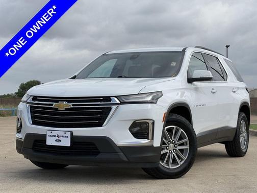 Summit White 2023 Chevrolet Traverse LT Leather