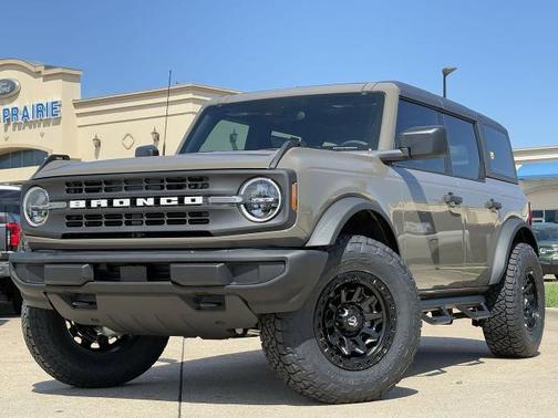 2025 Ford Bronco Base