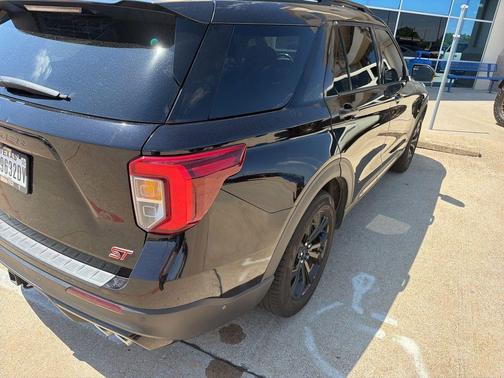 Agate Black Metallic 2020 Ford Explorer ST