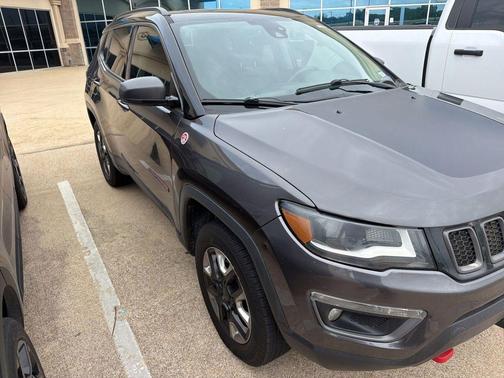 Granite Crystal Metallic Clearcoat 2017 Jeep New Compass Trailhawk