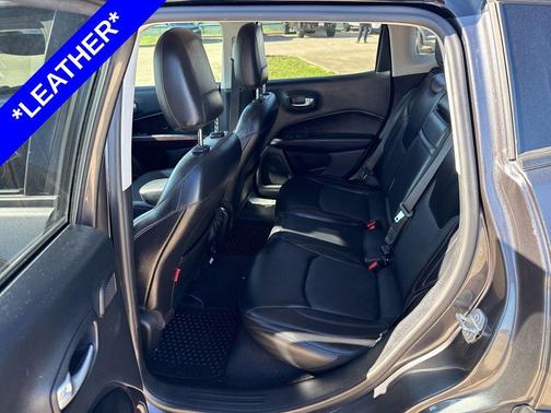 Granite Crystal Metallic Clearcoat 2017 Jeep New Compass Trailhawk