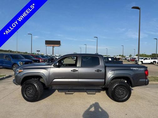 2017 Toyota Tacoma TRD Sport