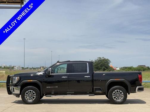 Onyx Black 2023 GMC Sierra 2500 SLT