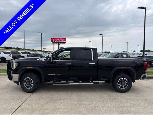 Onyx Black 2023 GMC Sierra 2500 SLT