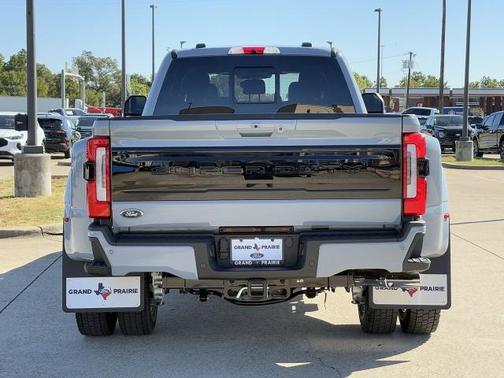 2026 Ford F-450 Platinum