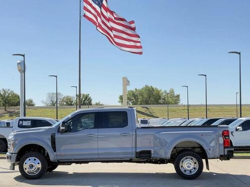 2026 Ford F-450 Platinum