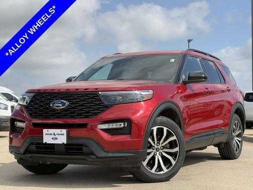 Rapid Red Metallic Tinted Clearcoat 2022 Ford Explorer ST-Line