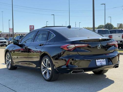 2023 Acura TLX Advance